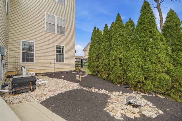 5290 Poets Way, Liberty Twp, OH 45011