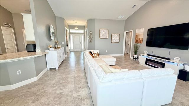 4015 TULLAMORE LANE, Auburndale, FL 33823