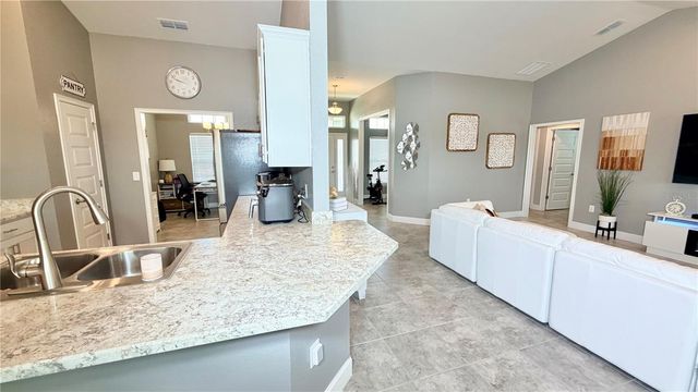 4015 TULLAMORE LANE, Auburndale, FL 33823