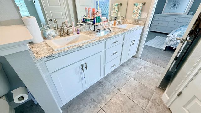 4015 TULLAMORE LANE, Auburndale, FL 33823