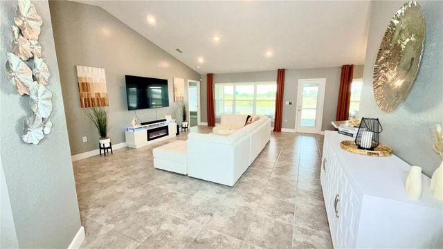 4015 TULLAMORE LANE, Auburndale, FL 33823