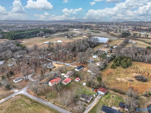 2270 Randles Road, Grant, AL 35747