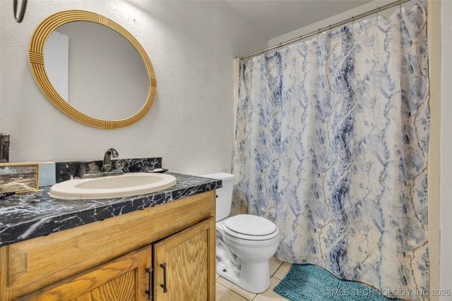 17715 S Santa Fe Street, Mounds, OK 74047