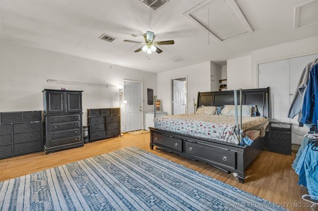 17715 S Santa Fe Street, Mounds, OK 74047