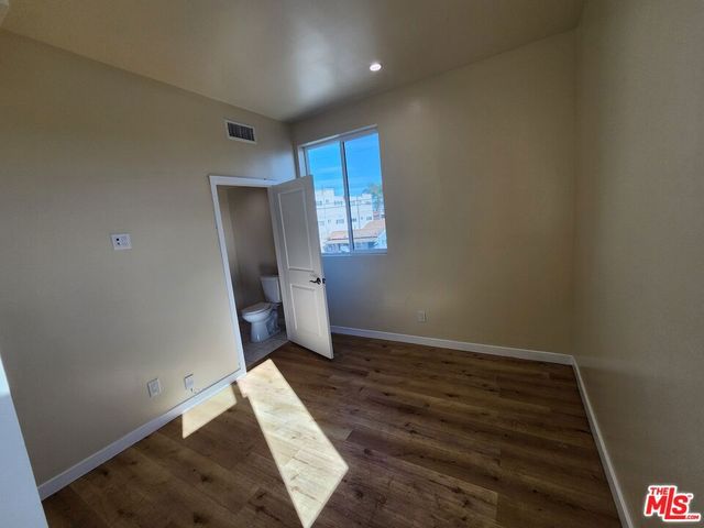 2726 S Cochran Avenue 202, Los Angeles, CA 90016