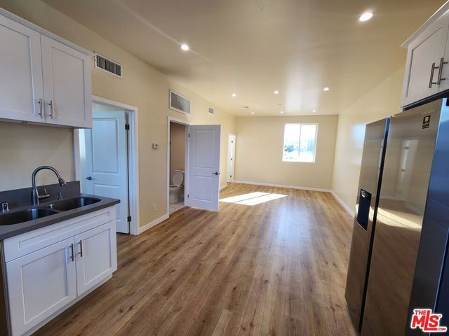 2726 S Cochran Avenue 202, Los Angeles, CA 90016