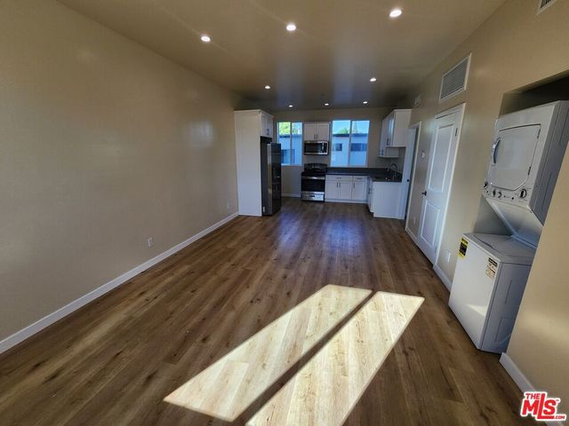 2726 S Cochran Avenue 202, Los Angeles, CA 90016