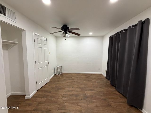 2 E PIEDMONT Road, Phoenix, AZ 85042