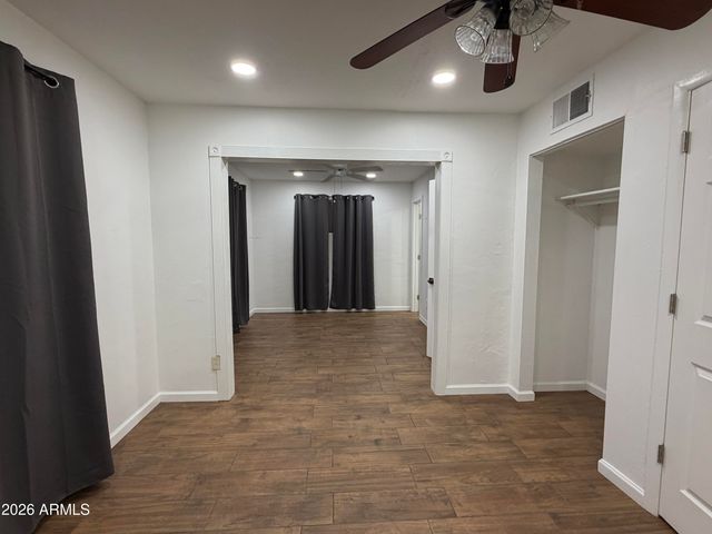 2 E PIEDMONT Road, Phoenix, AZ 85042