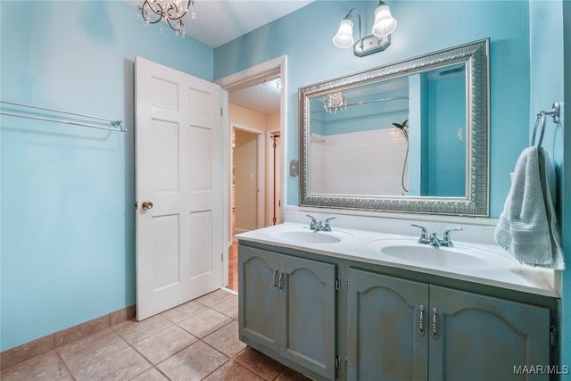 184 Fox Hollow Road, Montgomery, AL 36109