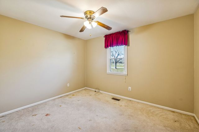 2921 Blanton Chapel Rd, Manchester, TN 37355