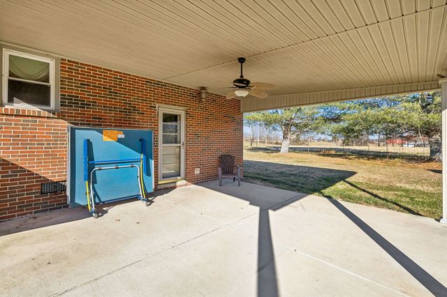 2921 Blanton Chapel Rd, Manchester, TN 37355