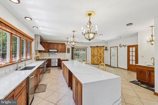 3632 BURKINS RD, Street, MD 21154