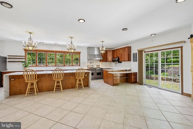 3632 BURKINS RD, Street, MD 21154