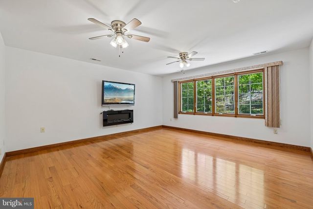 3632 BURKINS RD, Street, MD 21154