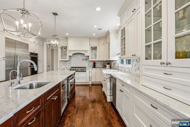 196 Haase Avenue, Paramus, NJ 07652
