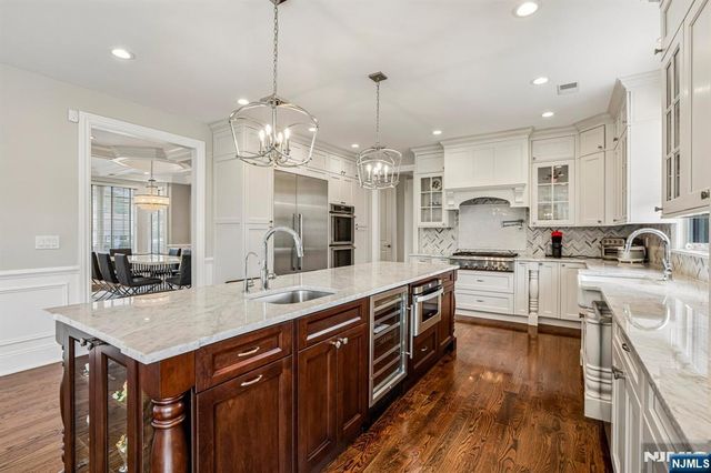 196 Haase Avenue, Paramus, NJ 07652