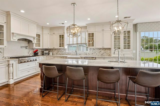 196 Haase Avenue, Paramus, NJ 07652
