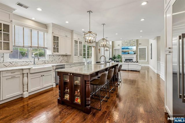 196 Haase Avenue, Paramus, NJ 07652