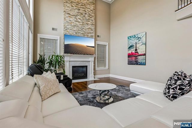 196 Haase Avenue, Paramus, NJ 07652