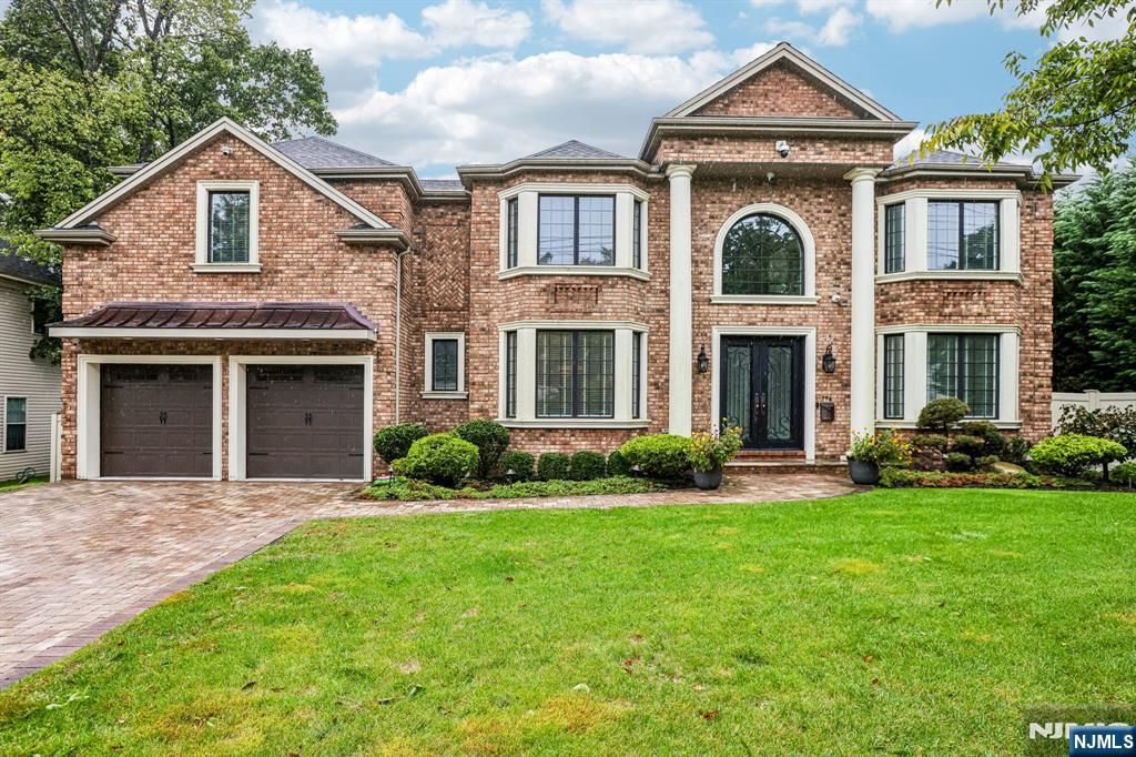 196 Haase Avenue, Paramus, NJ 07652