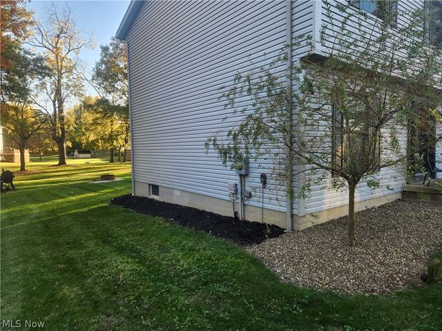 103 Pin Oak Trail, Seville, OH 44273