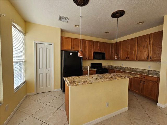 2927 POINTEVIEW DRIVE, Tampa, FL 33611