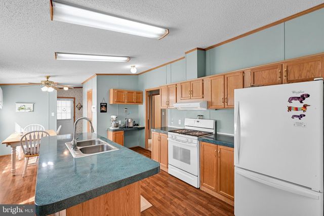 379 W SPRUCE ST, Palmyra, PA 17078