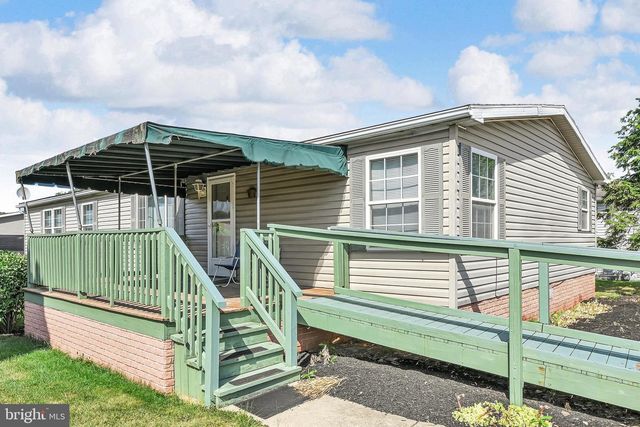 379 W SPRUCE ST, Palmyra, PA 17078