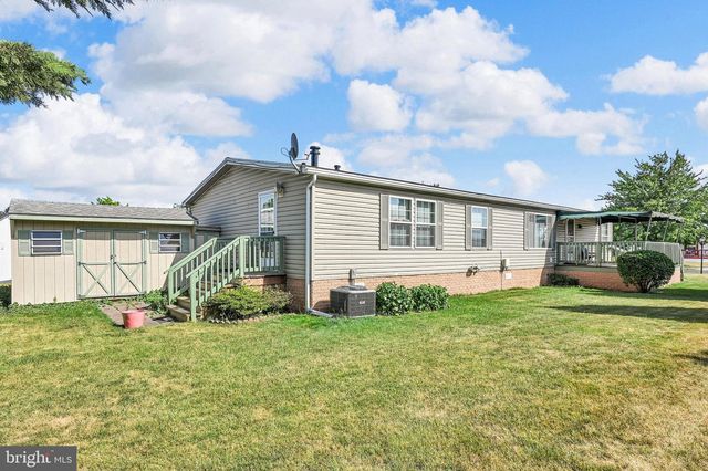 379 W SPRUCE ST, Palmyra, PA 17078