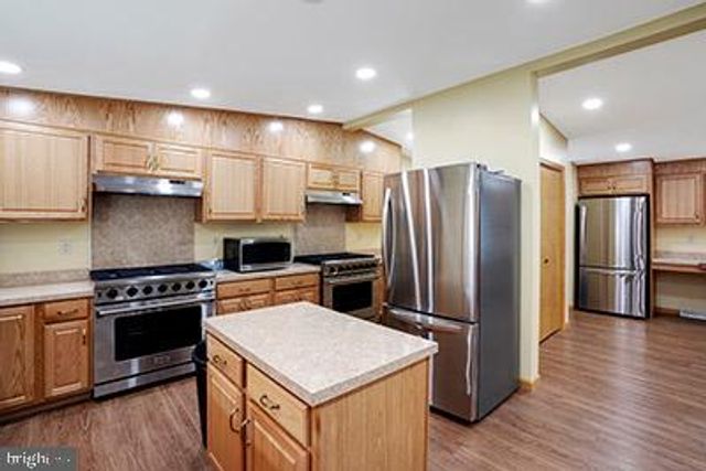 379 W SPRUCE ST, Palmyra, PA 17078