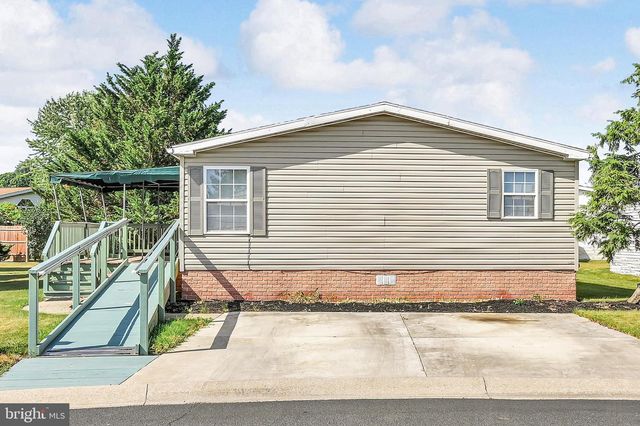 379 W SPRUCE ST, Palmyra, PA 17078