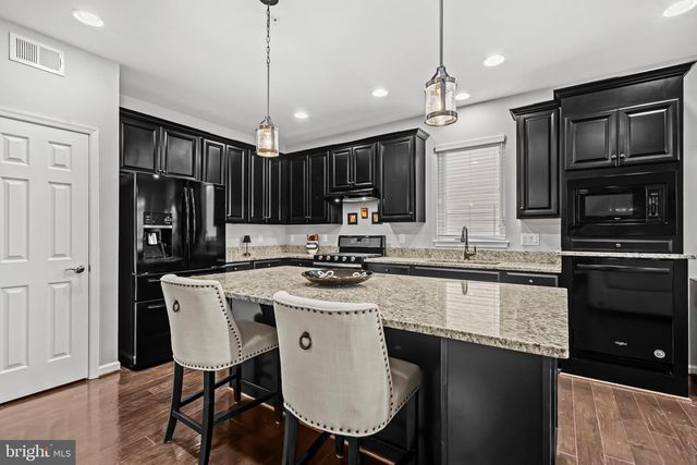 110 BATTERY POINT DR, Fredericksburg, VA 22406