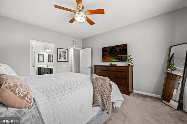 110 BATTERY POINT DR, Fredericksburg, VA 22406