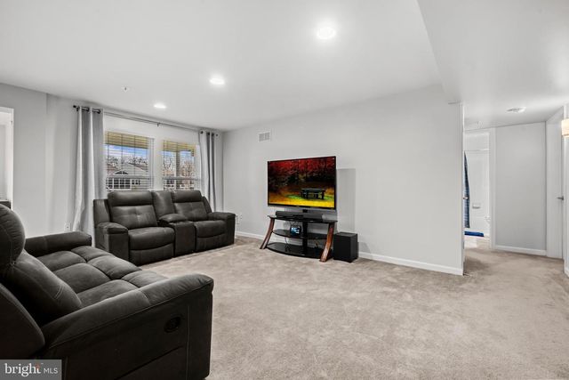 110 BATTERY POINT DR, Fredericksburg, VA 22406