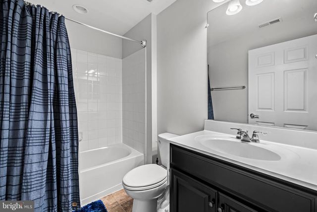 110 BATTERY POINT DR, Fredericksburg, VA 22406