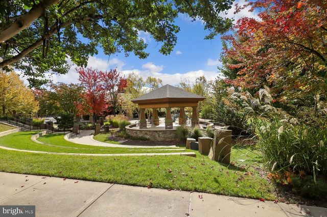 110 BATTERY POINT DR, Fredericksburg, VA 22406