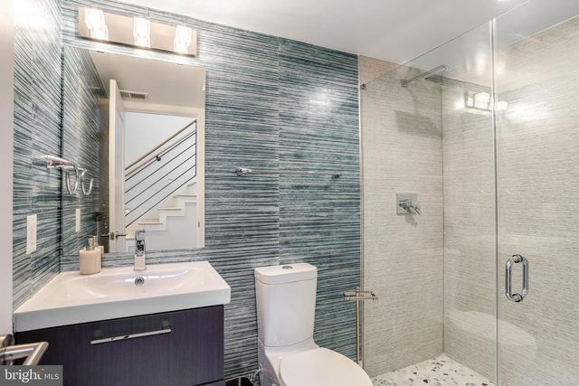 2927 ARIZONA AVE NW, Washington, DC 20016