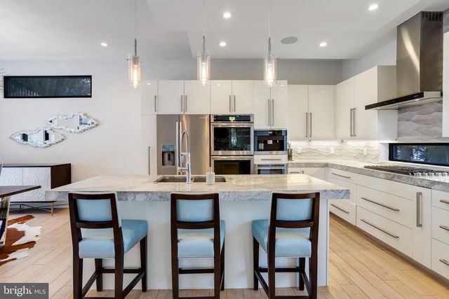 2927 ARIZONA AVE NW, Washington, DC 20016