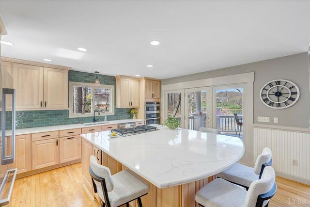 150 Waterwood Drive, Moneta, VA 24121