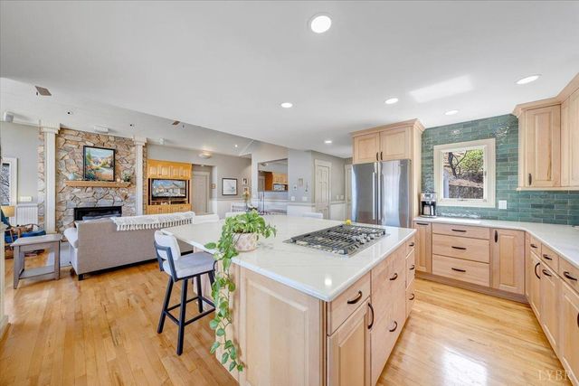 150 Waterwood Drive, Moneta, VA 24121