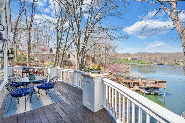 150 Waterwood Drive, Moneta, VA 24121