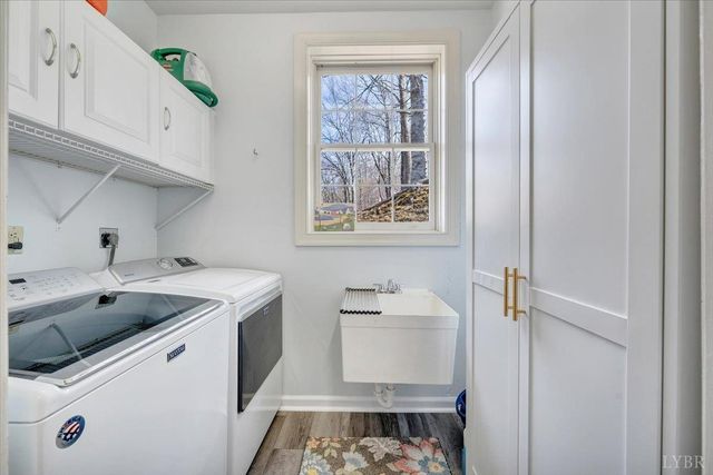 150 Waterwood Drive, Moneta, VA 24121