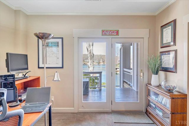 150 Waterwood Drive, Moneta, VA 24121