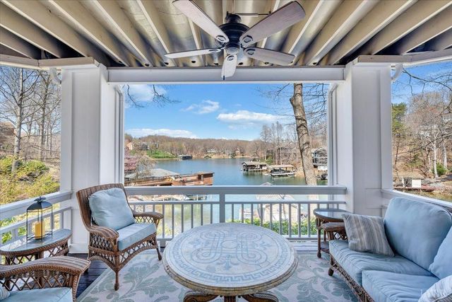 150 Waterwood Drive, Moneta, VA 24121