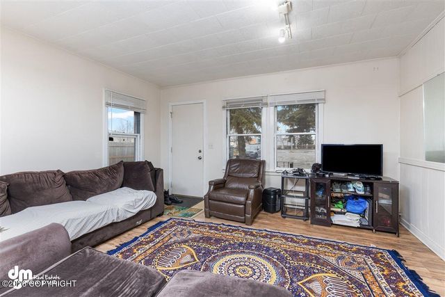 1102 W 29th Place, Anchorage, AK 99503