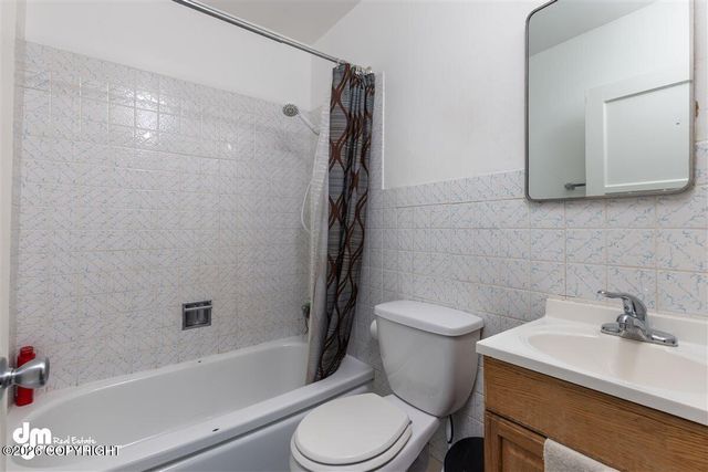 1102 W 29th Place, Anchorage, AK 99503