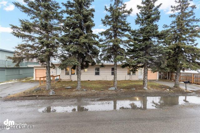 1102 W 29th Place, Anchorage, AK 99503