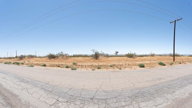 Gaskell Road, Rosamond, CA 93560