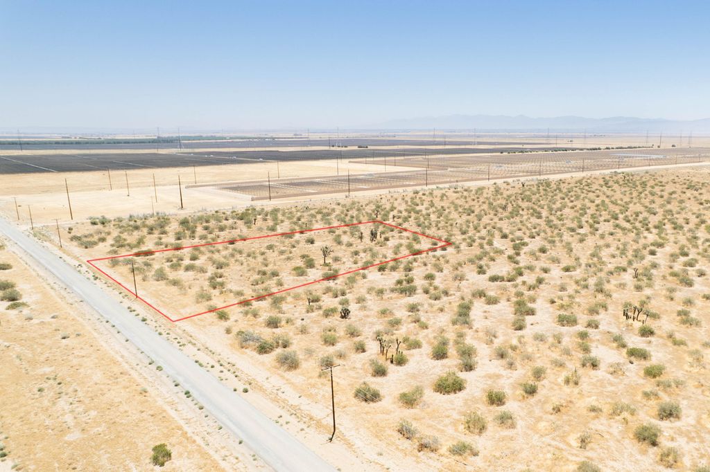 Gaskell Road, Rosamond, CA 93560